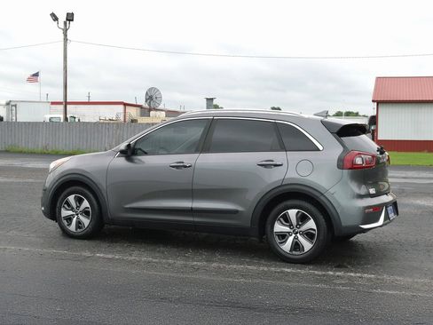 Used 2017 Kia Niro LX image 6
