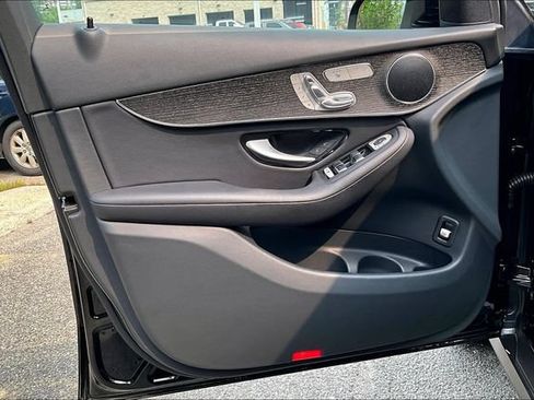 Certified 2022 Mercedes-Benz GLC 300 4MATIC w/ Multimedia Package Lite image 18