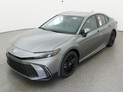New 2026 Toyota Camry SE FWD image 1