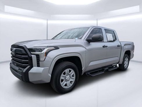 Used 2024 Toyota Tundra SR AWD/4WD image 7