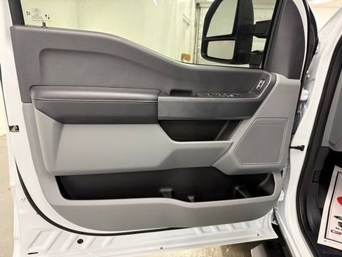 Used 2023 Ford F250 XLT w/ FX4 Off-Road Package image 13