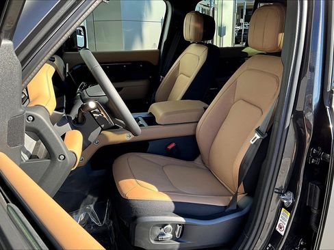 New 2026 Land Rover Defender 130 V8 image 9