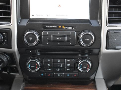 Used 2017 Ford F150 Lariat w/ Equipment Group 501A Mid image 27