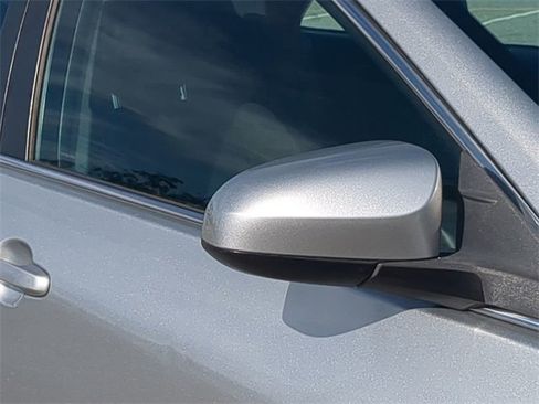 Used 2016 Toyota Camry XSE image 12