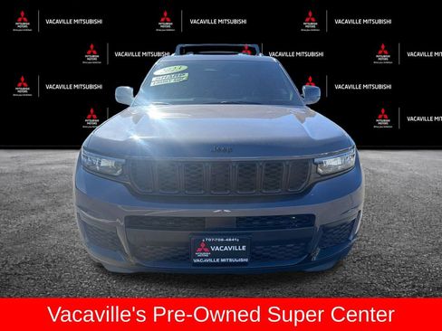 Used 2023 Jeep Grand Cherokee L Laredo AWD/4WD image 8