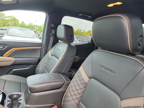Used 2024 GMC Canyon Denali w/ LPO, Denali Black Edition AWD/4WD image 23