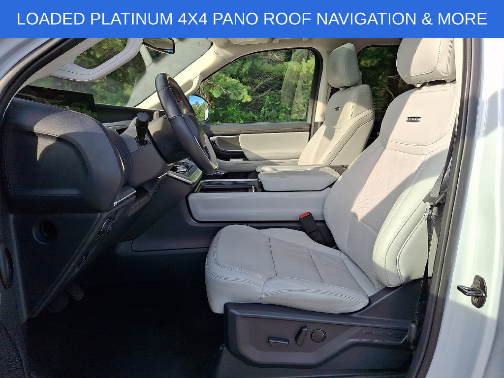 Used 2025 Ford Expedition Platinum w/ Driver's Package AWD/4WD image 14