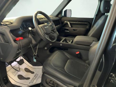 Used 2022 Land Rover Defender 110 X-Dynamic SE image 2