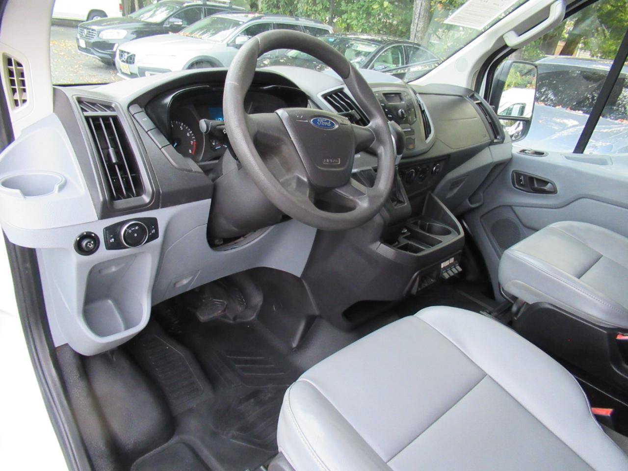 Used 2015 Ford Transit 150 130 Low Roof RWD image 5