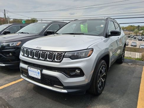 Certified 2025 Jeep Compass Limited AWD/4WD image 2