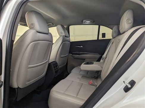 Used 2023 Cadillac XT4 Luxury image 7