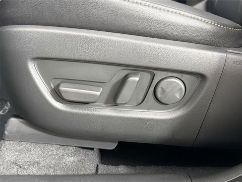 Used 2026 MAZDA CX-90 3.3 Turbo w/ Preferred Package image 31