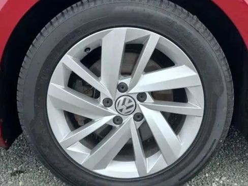 Used 2018 Volkswagen Passat 2.0T SE FWD image 44