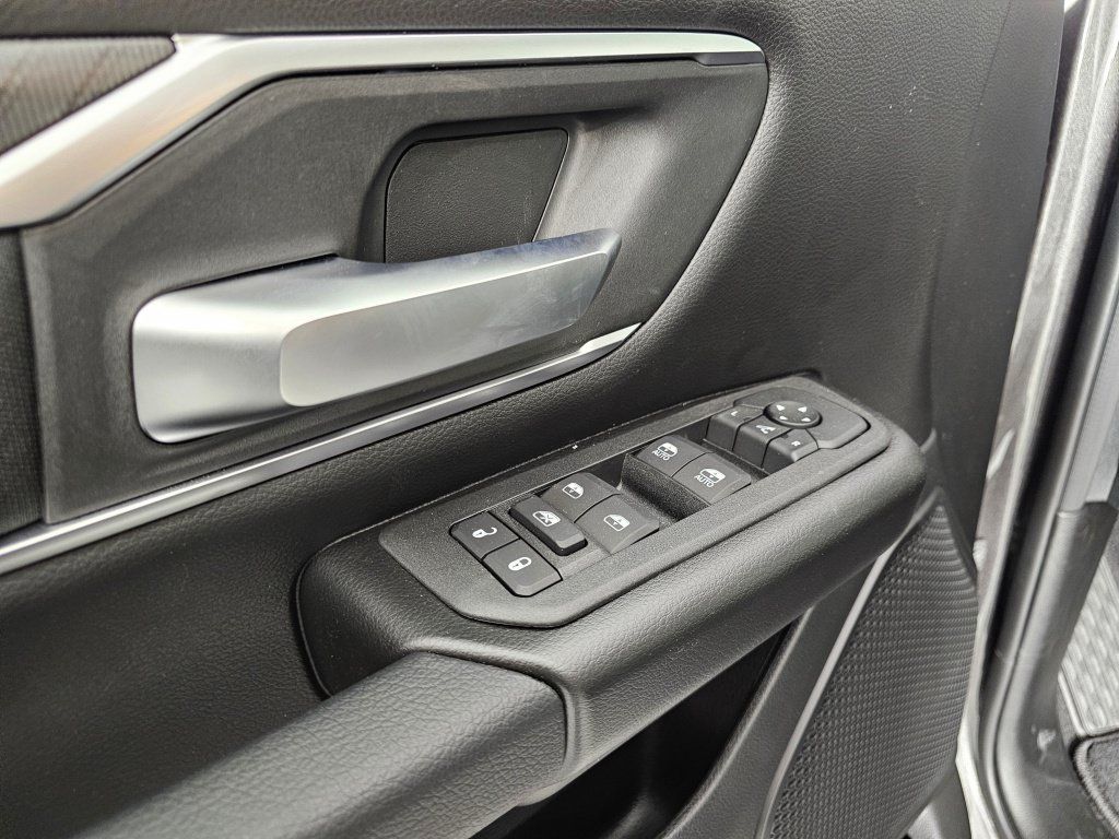New 2026 RAM 1500 Big Horn AWD/4WD image 21