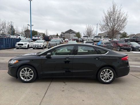 Used 2020 Ford Fusion SE image 7
