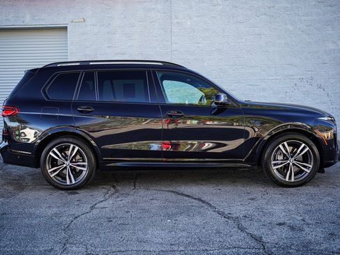 Used 2023 BMW X7 xDrive40i w/ M Sport Package image 17