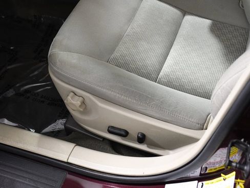 Used 2012 Ford Fusion SE FWD image 16