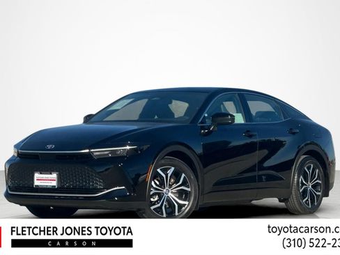 Certified 2026 Toyota Crown XLE image 1