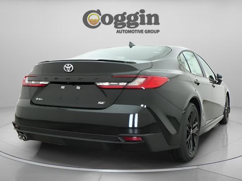 New 2026 Toyota Camry SE image 14