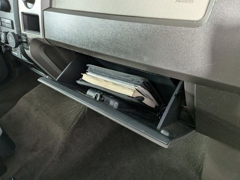 Used 2010 Ford F150 XLT image 29