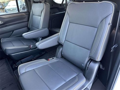 Used 2024 Chevrolet Suburban Premier w/ Premium Package image 29