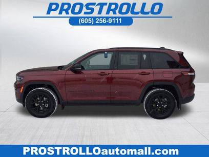 New 2025 Jeep Grand Cherokee Laredo
