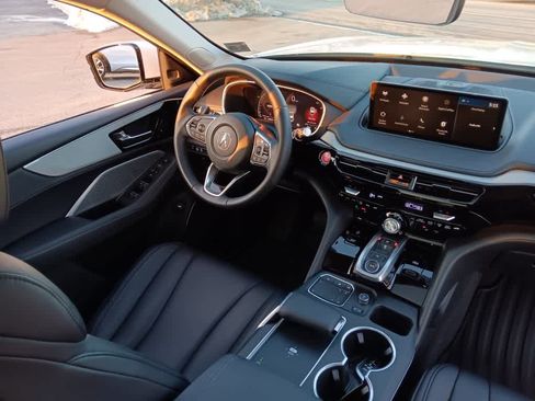 Used 2023 Acura MDX SH-AWD image 19