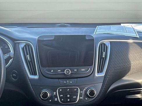 Used 2023 Chevrolet Malibu LT image 12
