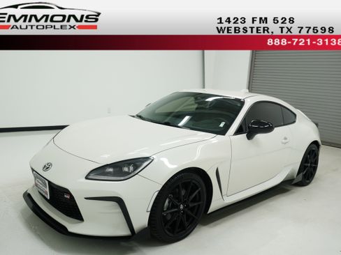 Used 2023 Toyota GR86 Premium RWD image 1