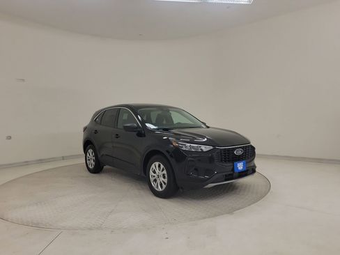 Used 2023 Ford Escape Active AWD/4WD image 5