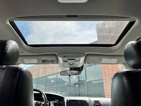 Used 2022 Toyota Sequoia TRD Sport AWD/4WD image 19