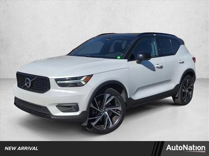 Used 2022 Volvo XC40 T5 R-Design w/ Climate Package