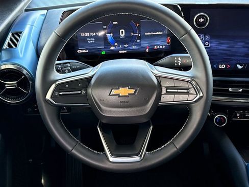 Used 2026 Chevrolet Equinox EV LT FWD image 22