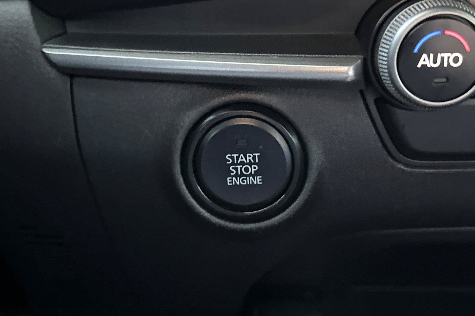 Used 2025 MAZDA MAZDA3 s Sport FWD image 20