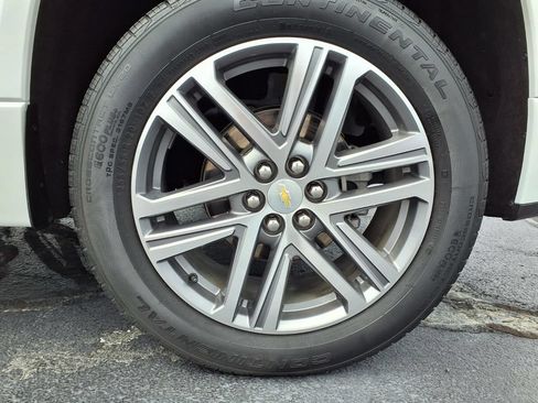 Used 2023 Chevrolet Traverse High Country w/ LPO, Floor Liner Package FWD image 40