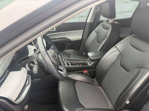 Certified 2022 Jeep Compass Latitude w/ Sun and Sound Group image 11