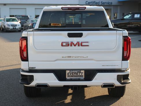 Used 2023 GMC Sierra 1500 Denali w/ Technology Package AWD/4WD image 6
