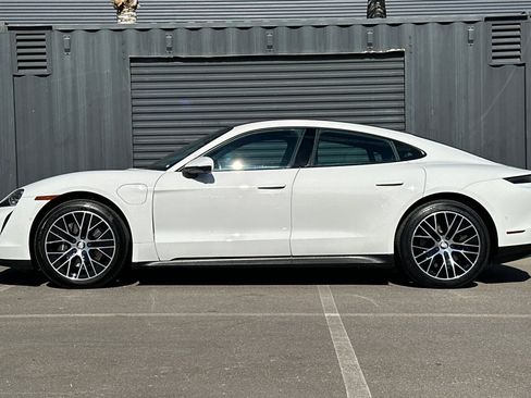 Certified 2023 Porsche Taycan image 2