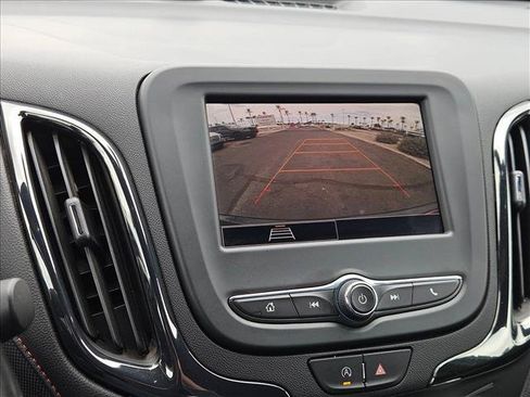 Used 2023 Chevrolet Equinox RS FWD image 18