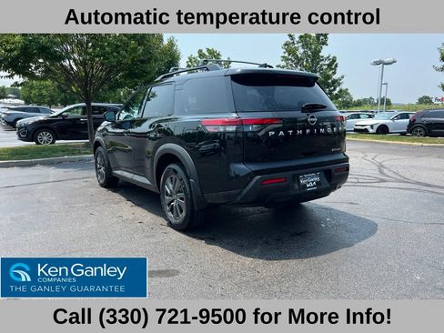 Used 2022 Nissan Pathfinder SV AWD/4WD image 13