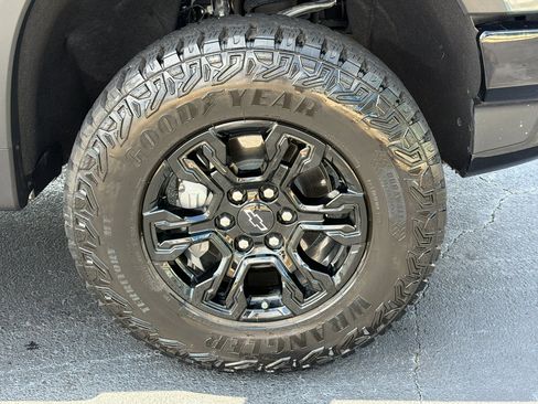 Used 2026 Chevrolet Silverado 1500 ZR2 AWD/4WD image 36