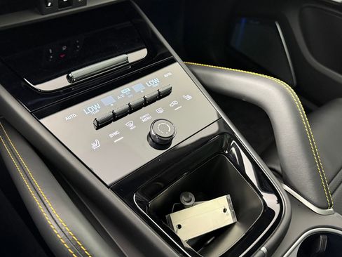 New 2026 Porsche Cayenne GTS image 26