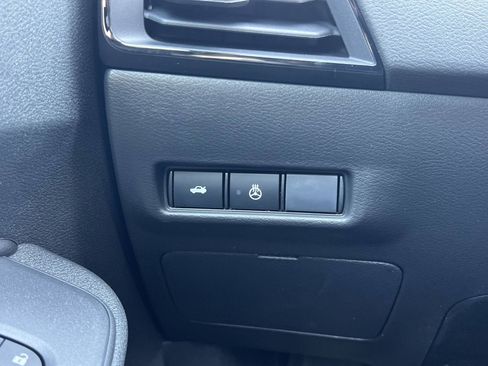 New 2026 Nissan Sentra SV w/ SV Convenience Package FWD image 11