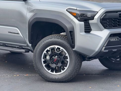 New 2025 Toyota Tacoma TRD Off-Road image 3
