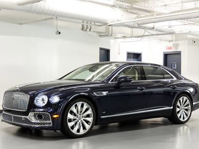 Used 2022 Bentley Flying Spur V8