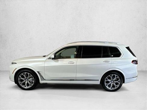 Used 2023 BMW X7 xDrive40i AWD/4WD image 8