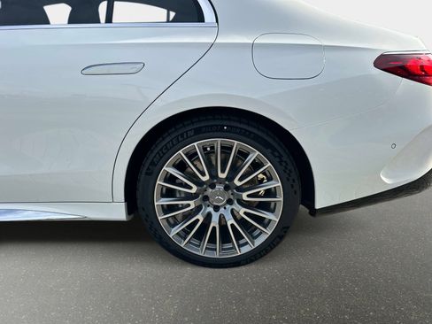 New 2026 Mercedes-Benz E 53 AMG e 4MATIC Sedan image 10