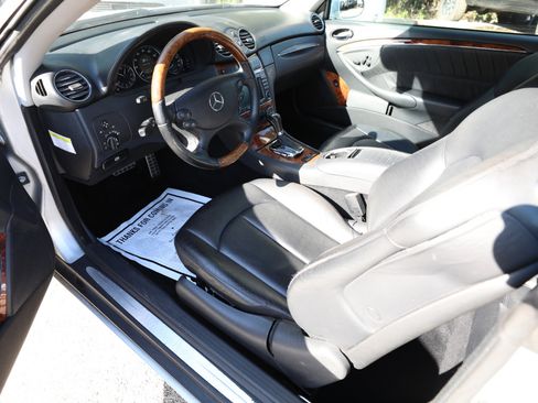 Used 2007 Mercedes-Benz CLK 350 Cabriolet image 14