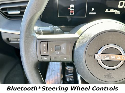 New 2025 Nissan Kicks SV image 5