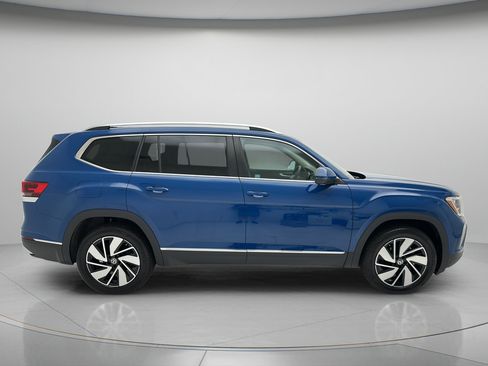 Used 2026 Volkswagen Atlas SEL AWD/4WD image 4